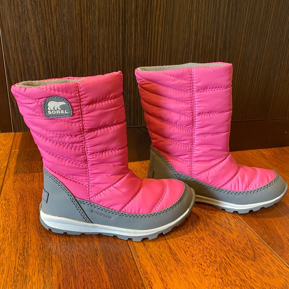 Kids Sorel Size 11 pink rain boots